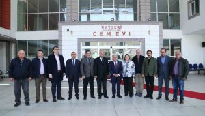 Başkan Büyükkılıç, Hacı Bektaş-ı Veli Cem Evi'ni ziyaret etti