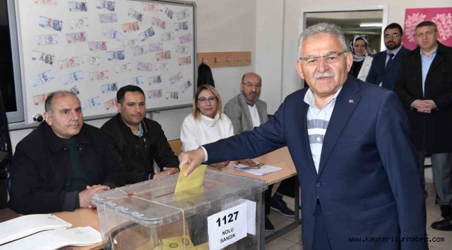 Başkan Büyükkılıç: "Vatandaşlık görevimizi yerine getirip, sandığa gidelim"