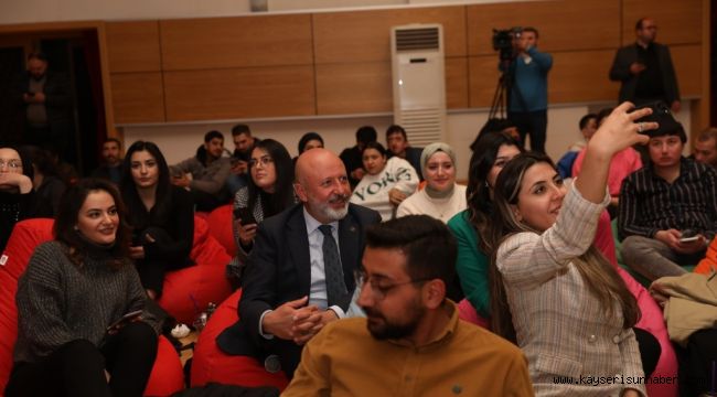 Başkan Çolakbayrakdar: "Gençlerimiz, dünyada ses getirecek çalışmalara imza atacak"