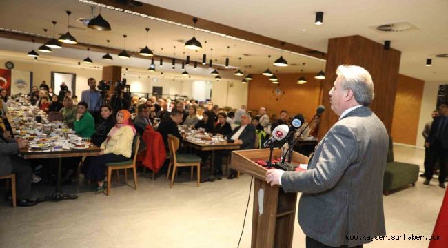 Başkan Palancıoğlu; meclis üyeleri ve aileleriyle iftarda bir araya geldi