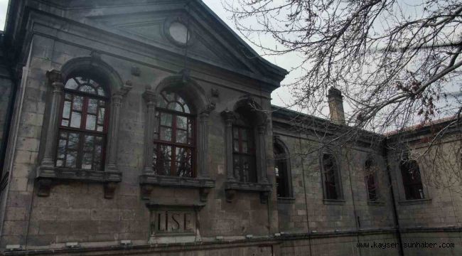 Çanakkale Zaferi'nin sembol okulu: Taş Mektep