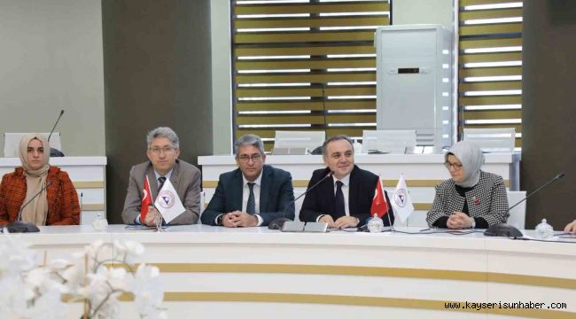 ERÜ'de "Toplumda Sosyolojik Gelişmeler" konulu toplantı düzenlendi