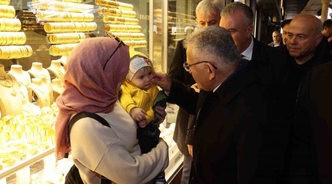 Esnafla buluşan Büyükkılıç: 