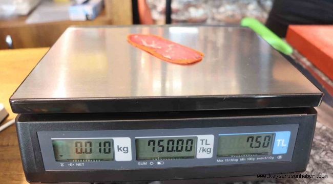 Hakkı Layık: "Kayseri pastırması 30 günde kurutularak, olgunlaşır"