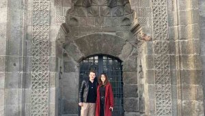 Kara Ağaç Destanı dizi oyuncularından Selçuklu Uygarlığı Müzesine ziyaret