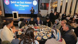 Kayseri protokolü şehit aileleriyle iftar yemeğinde buluştu