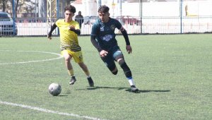 Kayseri U17 Ligi: Kocasinan Şimşekspor: 0 - Talasgücü Belediyespor:4