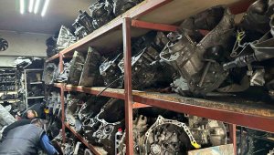 Kayseri'de 15 adet kaçak otomobil motoru ele geçirildi