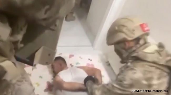 Kayseri'de 'yılanlar grubu' çetesi çökertildi: 22 gözaltı