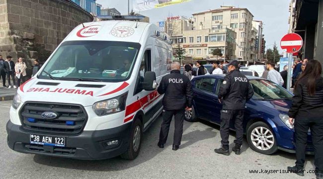 Kayseri'de bıçaklı kavga: 1 yaralı