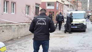 Kayseri'de bıçaklı kavga: 1'i ağır 2 yaralı