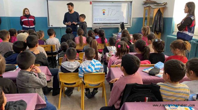 Kayseri'de ilkokul öğrencilerine 'Bireysellik Alanı ve Mahremiyet' eğitimi