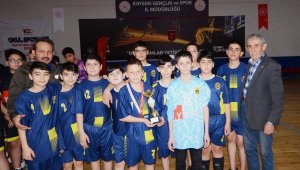Kulüplü Küçük Erkekler Hentbol Kayseri Birinciliği tamamlandı