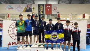 Masa tenisinde Kayseri rüzgarı