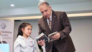 Talas'ta kitap kurtları ödüllendirildi