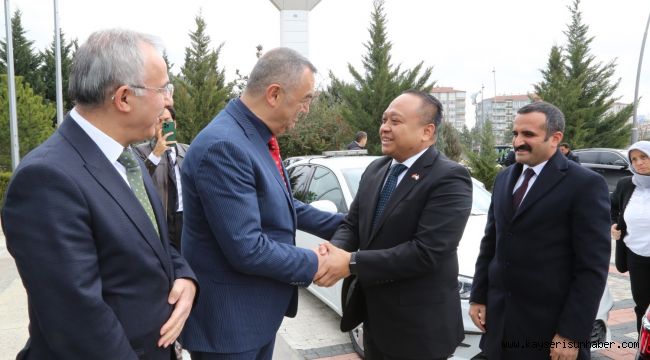 Türkiye Endonezya Kayseri İş Forumu KAYSO'da Düzenlendi