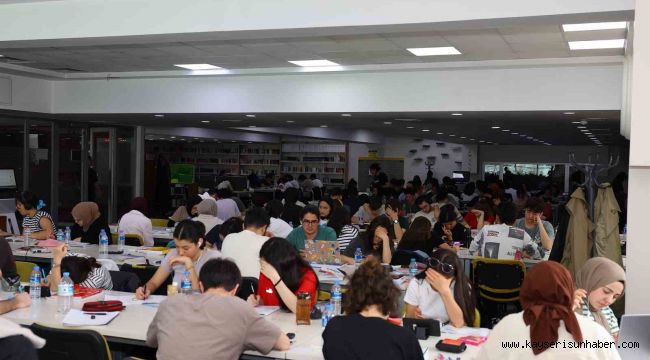 724 kütüphane uygulaması gençlerden tam not aldı