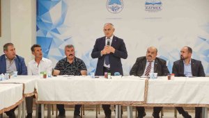 Başkan Öztürk, mahalle muhtarlarıyla istişare toplantısı gerçekleştirdi