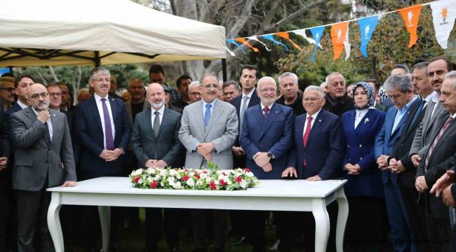 Büyükkılıç; AK Parti'de bayramlaştı