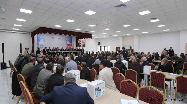 Büyükkılıç'tan Pınarbaşı'nda muhtarlar zirvesi