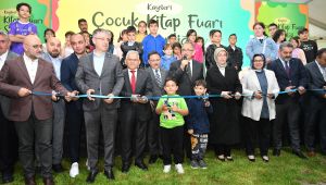 BÜYÜKŞEHİR'İN ÇOCUK KİTAP FUARI VE ŞENLİĞİ'NE BAKAN ÖZHASEKİ'NİN KATILIMI İLE MUHTEŞEM AÇILIŞ