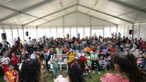 Büyükşehir'in Çocuk Kitap Fuarı ve Şenliği'nde çocuklar hem eğleniyor hem öğreniyor