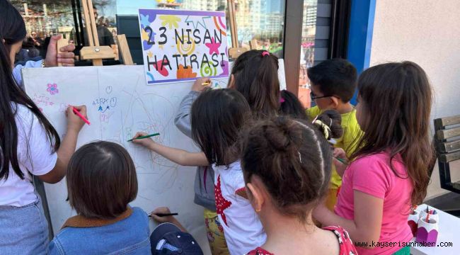Büyükşehir'in Çocuk Kütüphanesi'nde "23 Nisan" coşkusu