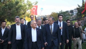 Çevre, Şehircilik Ve İklim Değişikliği Bakanlığı ile Büyükşehir Belediyesi'nden Erciyes'te ağaçlandırma töreni