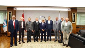 CHP heyetinden Başkan Büyükkılıç'a hayırlı olsun ziyareti