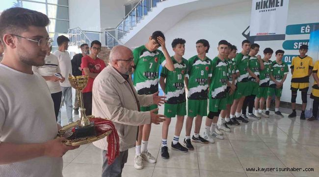 İmam-Hatip okulları arasında spor heyecanı devam ediyor