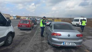 Jandarmanın trafik denetimleri devam ediyor