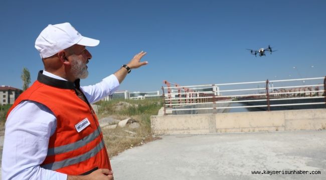 Kocasinan, drone ile tüm açık alanları ilaçlıyor