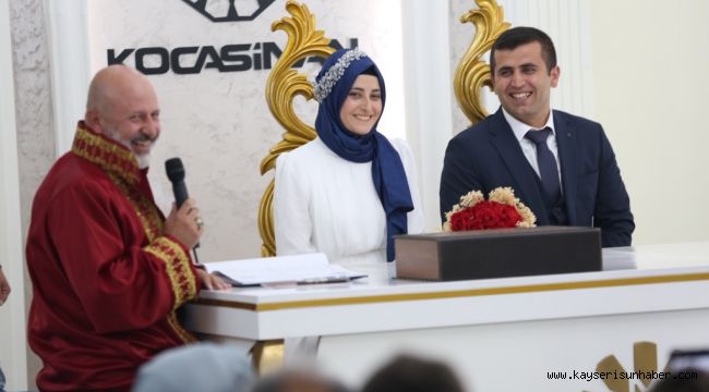 Kocasinan'da '04.04.2024' tarihinde 24 nikah kıyıldı