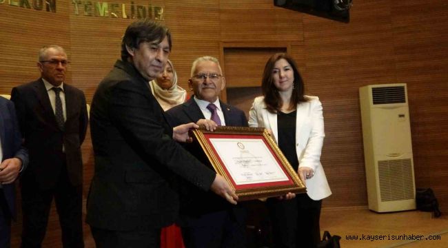 Mazbatasını alan Büyükkılıç: "Gönlümüz daha fazla katılımı arzu ederdi"