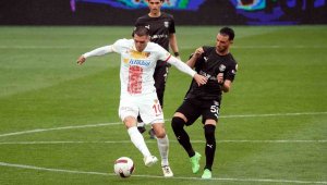 Mehdi Bourabia cezalı duruma düştü