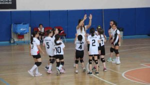 Mini Voleybol Şenliği başladı