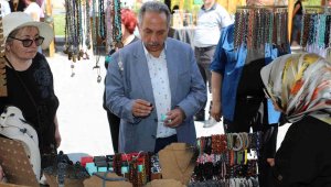 Talas'ta bu pazar 'Maharetli Eller'in günü
