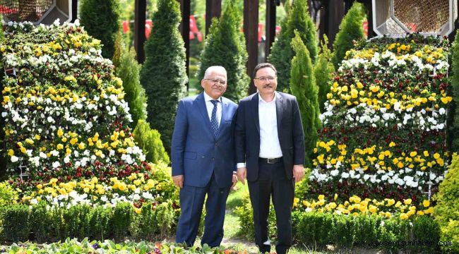 Vali Çiçek'ten Başkan Büyükkılıç'a 'hayırlı olsun' ziyareti