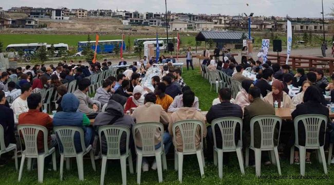 Yabancı uyruklu öğrencilerin Ramazan Bayramı coşkusu