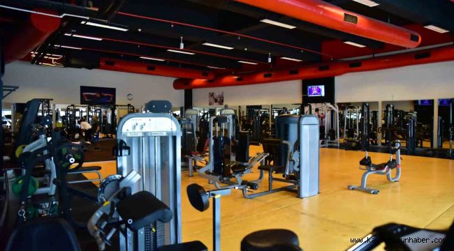 Başkan Büyükkılıç: "Büyükşehir Spor AŞ'nin 8 spor tesisi 20 bin üyeye ulaştı"