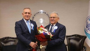 Başkan Büyükkılıç'a 