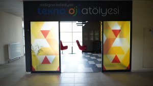 Başkan Palancıoğlu'ndan çocuklara teknoloji atölyesi hizmeti