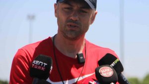 Burak Yılmaz: "Kayserispor'a yakışır bir şekilde oraya meydan okumaya gideceğiz"