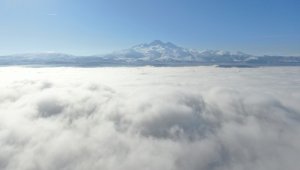 Erciyes gündoğumu büyüledi