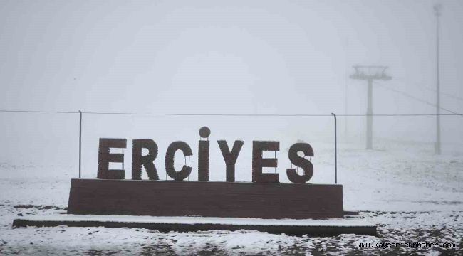 Erciyes'e mayıs ayında kar yağdı