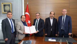 Hacılar Belediyesi'nde SDS imzaları atıldı