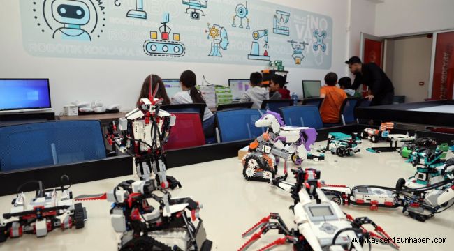 İnovasyon Merkezi genç dahileri bekliyor