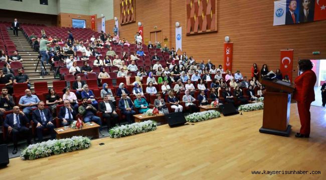Kayseri Üniversitesi'nde 'Güçlü Birey, Sağlıklı Aile Ve Gelişen Toplum' konulu çalıştay düzenlendi