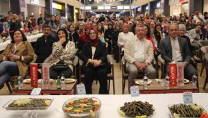 Kayserili anneler en güzel yaprağı sarmak için yarıştı