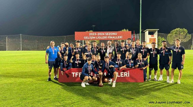 Kayserispor U17 takımı üçüncü oldu
